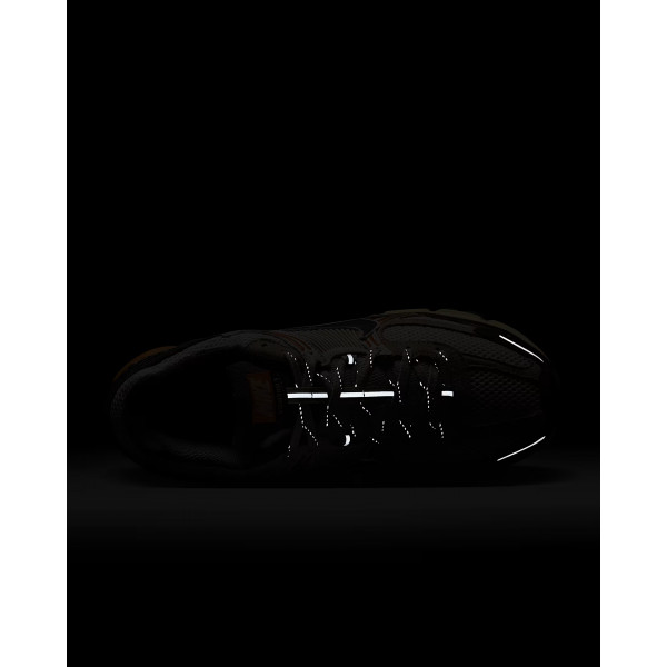 Кросівки чоловічі Nike ZOOM VOMERO 5 IB7469-030