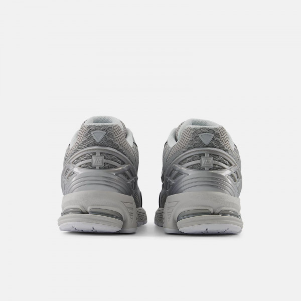 Кросівки чоловічі New Balance Trainers Grey U1906WFE 