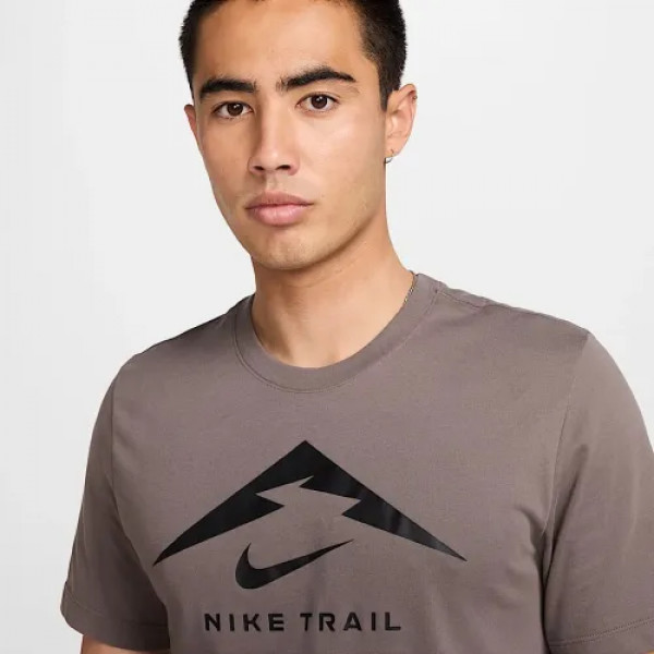 Футболка чоловіча  Nike M DF TEE TRAIL LOGO FQ3914-289
