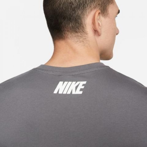 Футболка M NSW REPEAT SS TEE DM4685-068 Nike L Темно-сірий