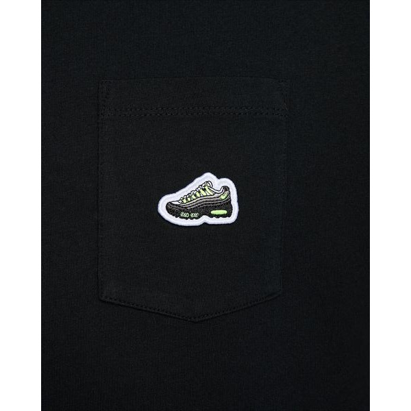 Футболка чоловіча Nike U NSW TEE M90 SNKR PATCH PKT HJ0574-010