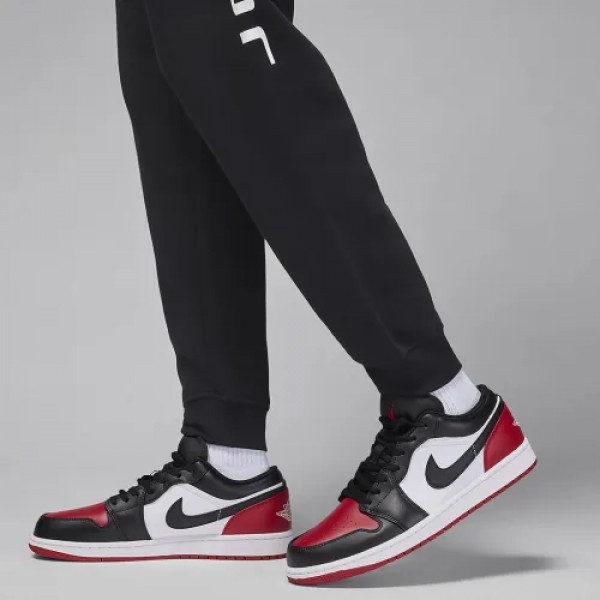 Штани чоловічі Jordan  ESS JD AIR STRCH FLC PANT HQ4645-010
