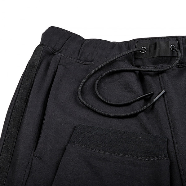 Штани чоловічі Air Jordan Dri-Fit Sport Performance Pants Black DV9785-010