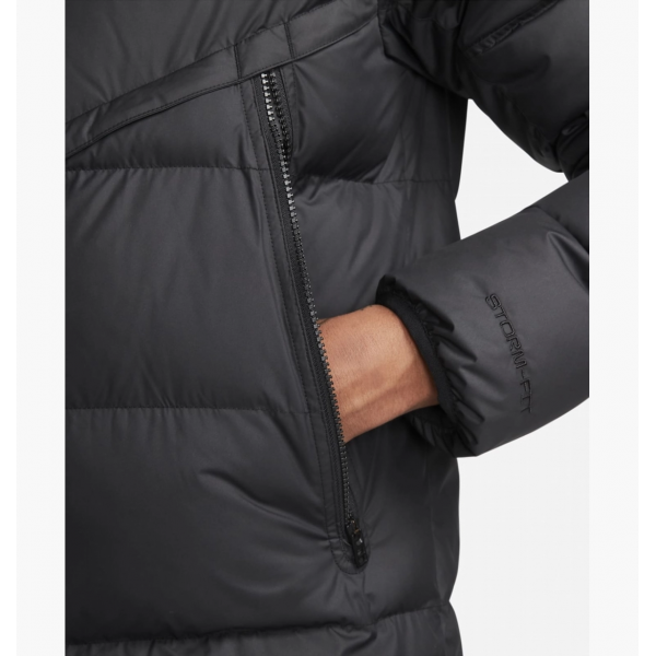 Пуховик чоловічий Nike Primaloft Sportswear Storm-Fit Windrunner Air Max Black FN0244-010