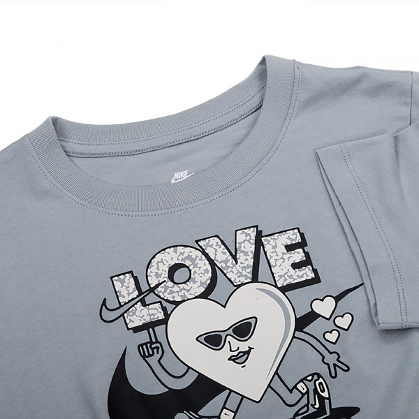 Футболка жіноча  Nike W NSW TEE SS VDAY DN5878-063