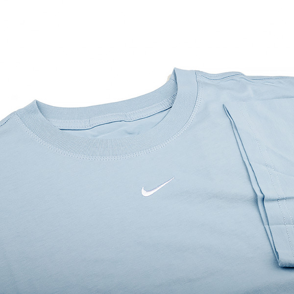Футболка  жіноча Nike W TEE ESSNTL LBR FD4149-440