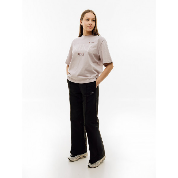 Футболка жіноча Nike W TEE CLASSICS BOXY FQ6600-019