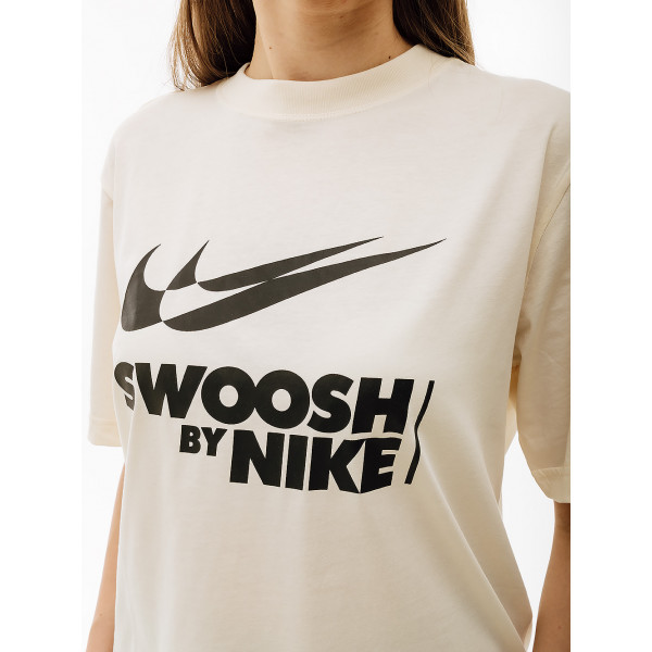 Футболка жіноча Nike W TEE BF GLS FZ4634-113