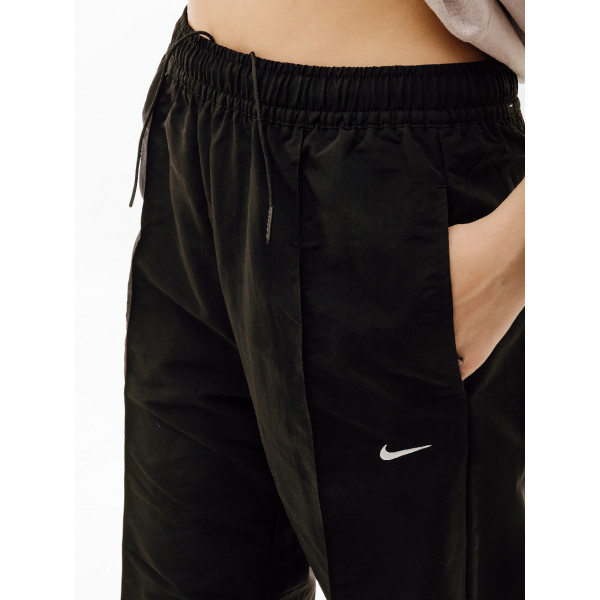 Штани жіночі спортивні Nike W TREND WVN MR PANT FQ3588-010