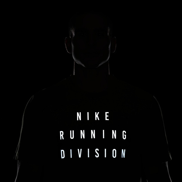 Футболка Nike DriFIT Running Division