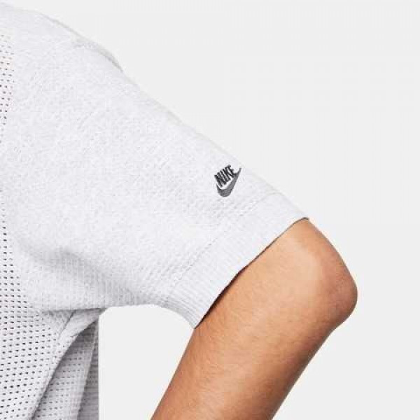 Футболка чоловіча Nike NSW Tech Pack Tee dm5599-121