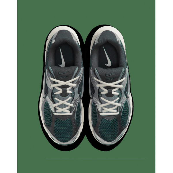 Кросівки жіночі Nike V5 Rnr (HQ7901-300)
