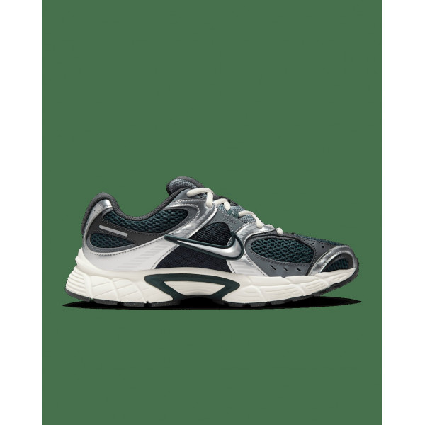 Кросівки жіночі Nike V5 Rnr (HQ7901-300)