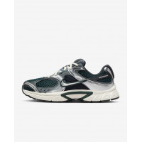 Кросівки жіночі Nike V5 Rnr (HQ7901-300)