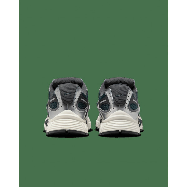 Кросівки жіночі Nike V5 Rnr (HQ7901-300)