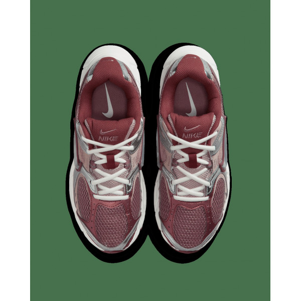 Кросівки жіночі Nike V5 Rnr Wmns (HQ7901-200)
