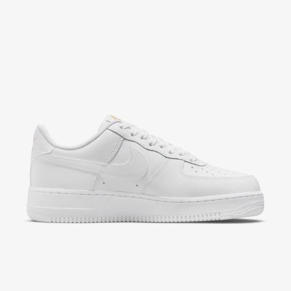 Кросівки жіночи Nike Wmns Air Force 1 07 Lx (DD1525-100)