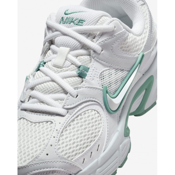 Кросівки жіночі Nike V5 Rnr (HQ7901-106)