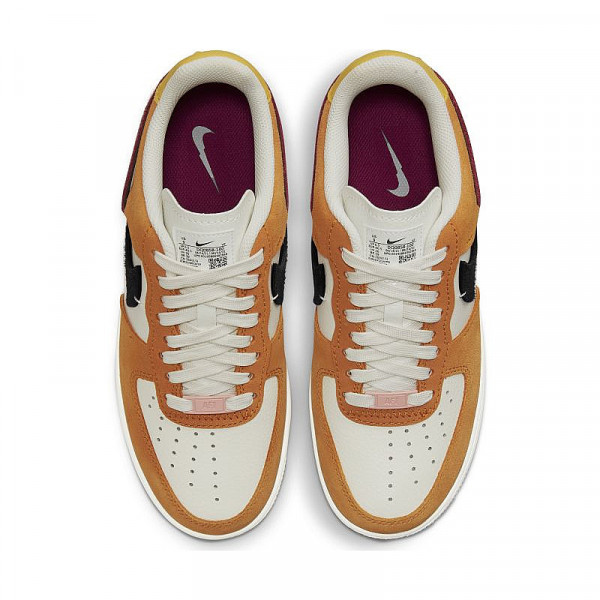 Кросівки жіночі Nike Air Force 1 Lxx (DQ0858-100)